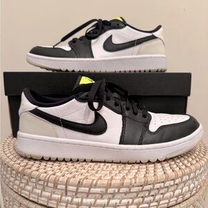 Jordan 1 low golf black/white/volt Sz 10